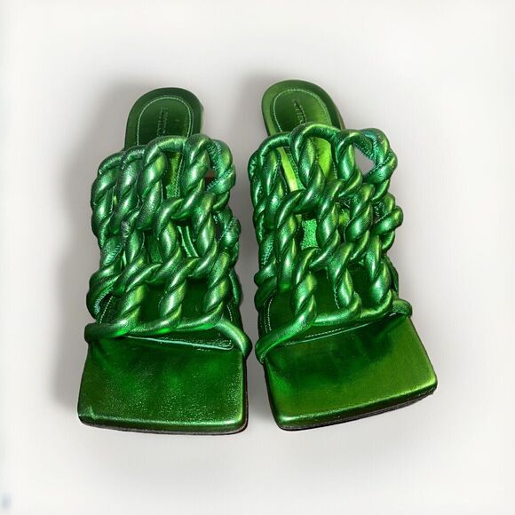 ❗️BOTTEGE VENETA HEELS❗️ - Picture 3 of 8